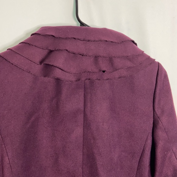 Tahari  Purple Long Sleeves Ruffled Coat Size Small Petite S/P - Picture 6 of 8